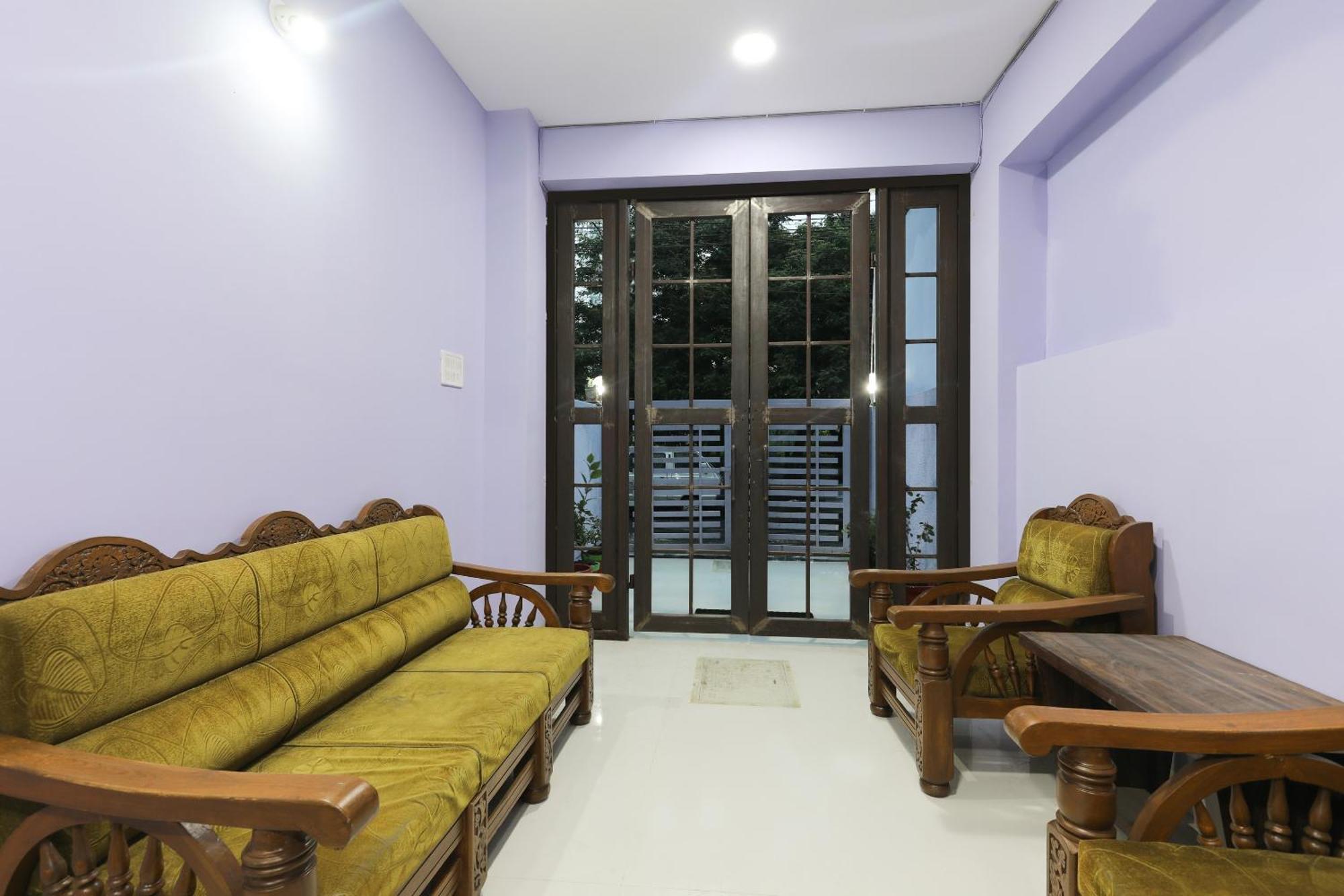 OYO 46617 La Flora Indore Exterior foto
