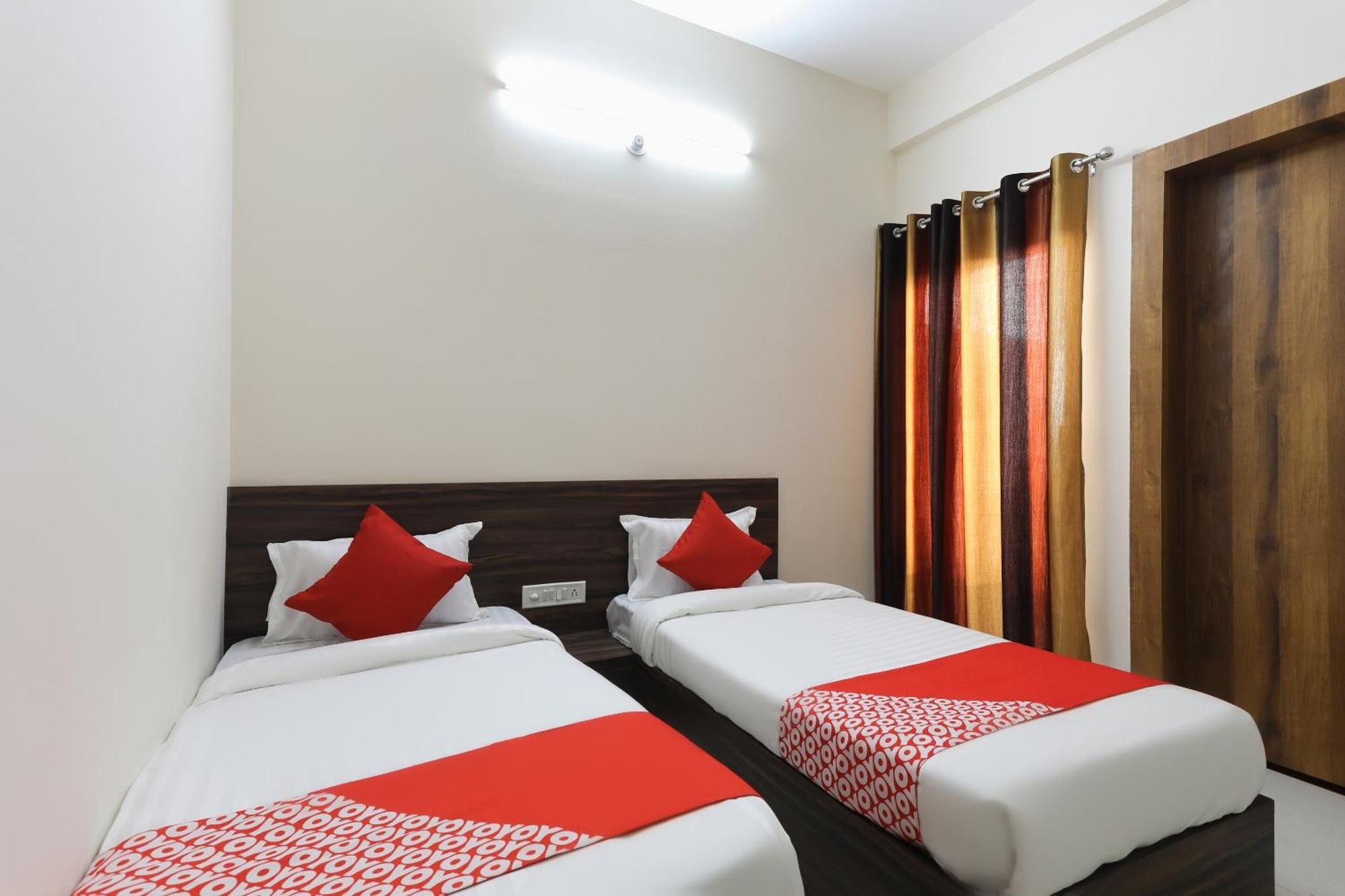 OYO 46617 La Flora Indore Exterior foto